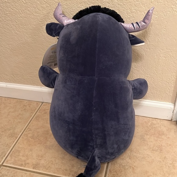 Perni the bull hug mee Squishmallow 20” NWT - Picture 2 of 3